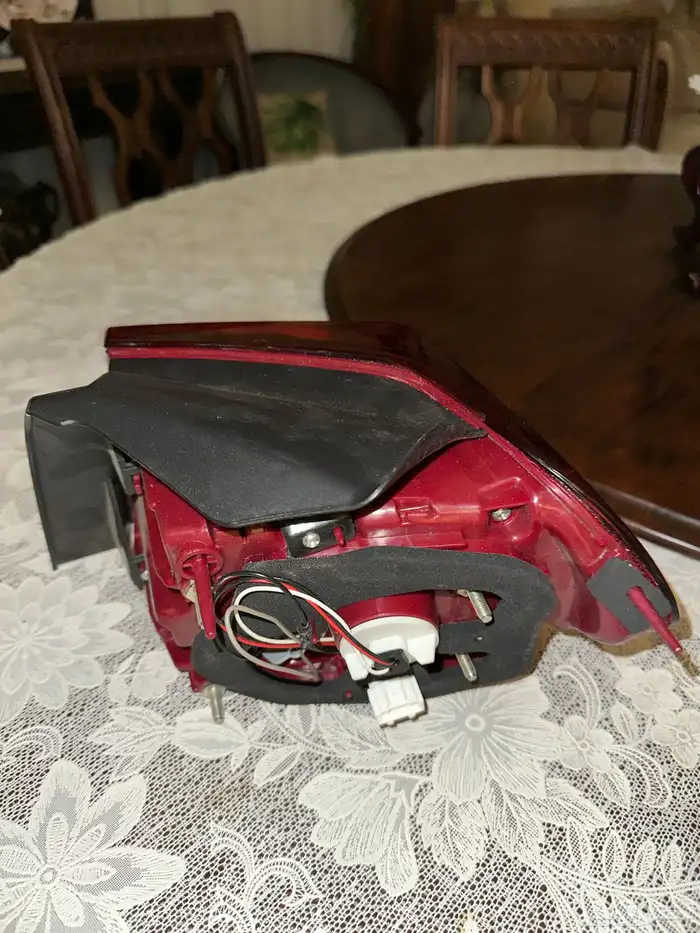 اسطب خلفي يسار K5 2021 2