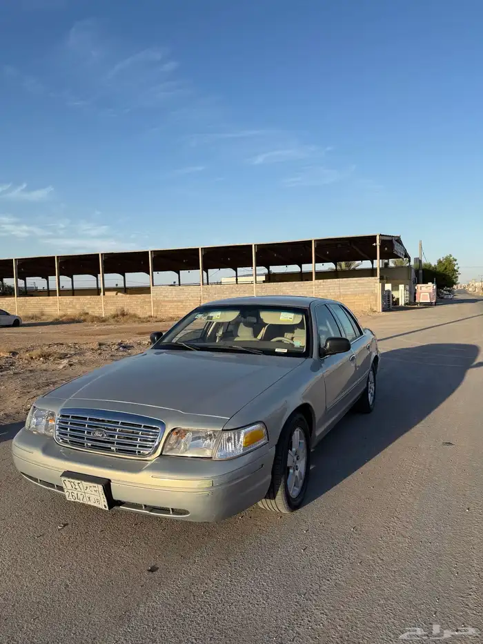 فورد فكتوريا 1