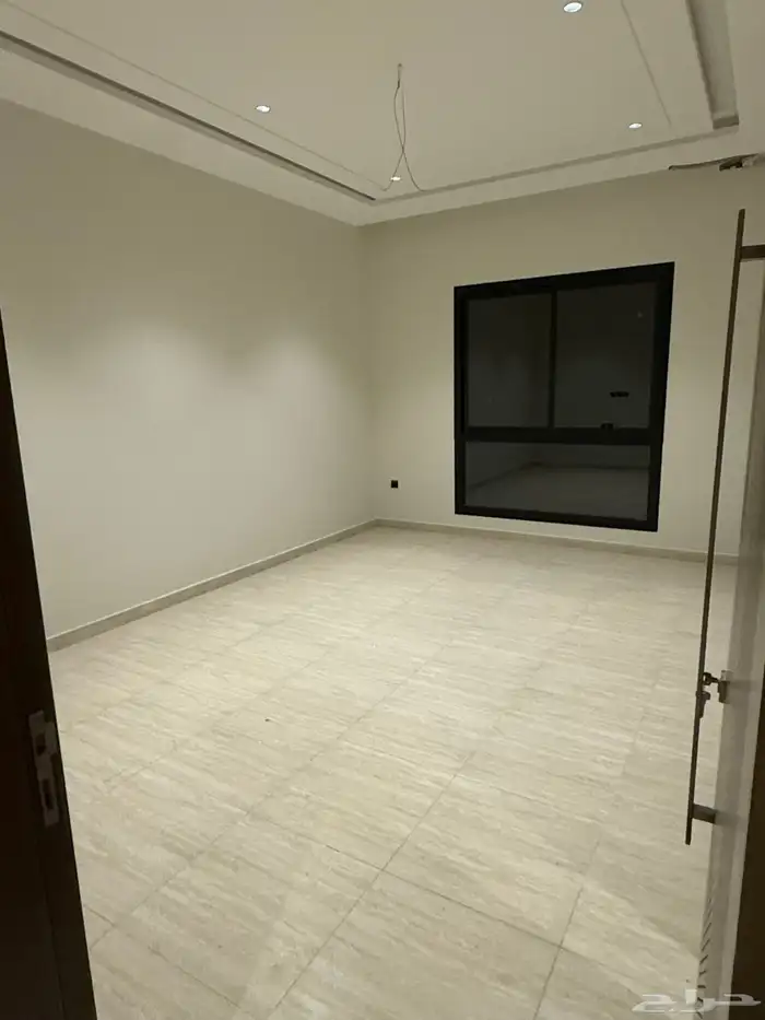 شقة فاخرة للبيع حي الفيصلية 12