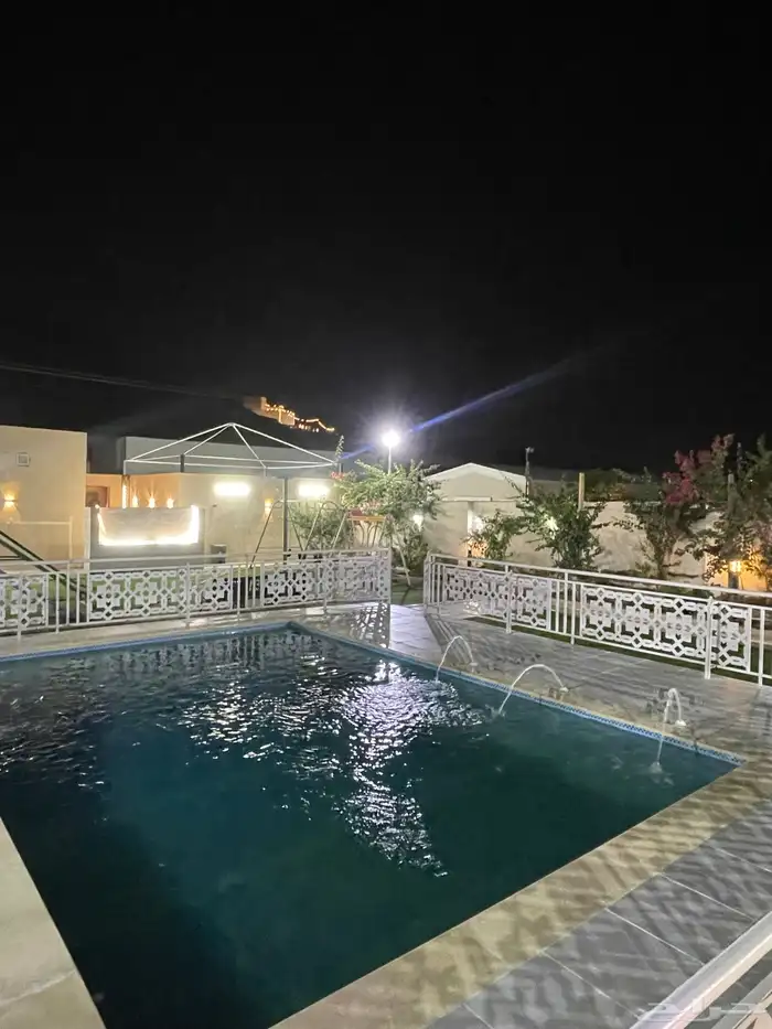 استراحة مريفيه جنب حد الحرم للقسمين الرجال و النساء 0