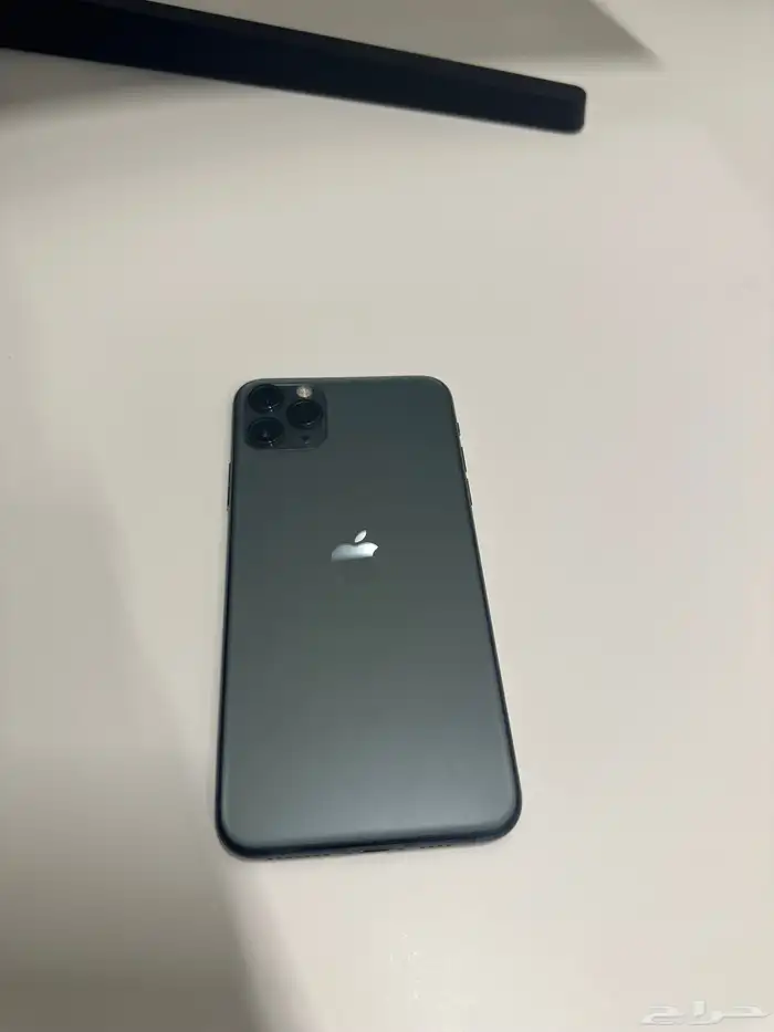 ايفون 11 برو ماكس للبيع 1