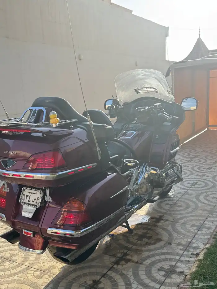 للبيع دباب قولدوينق 2004 3