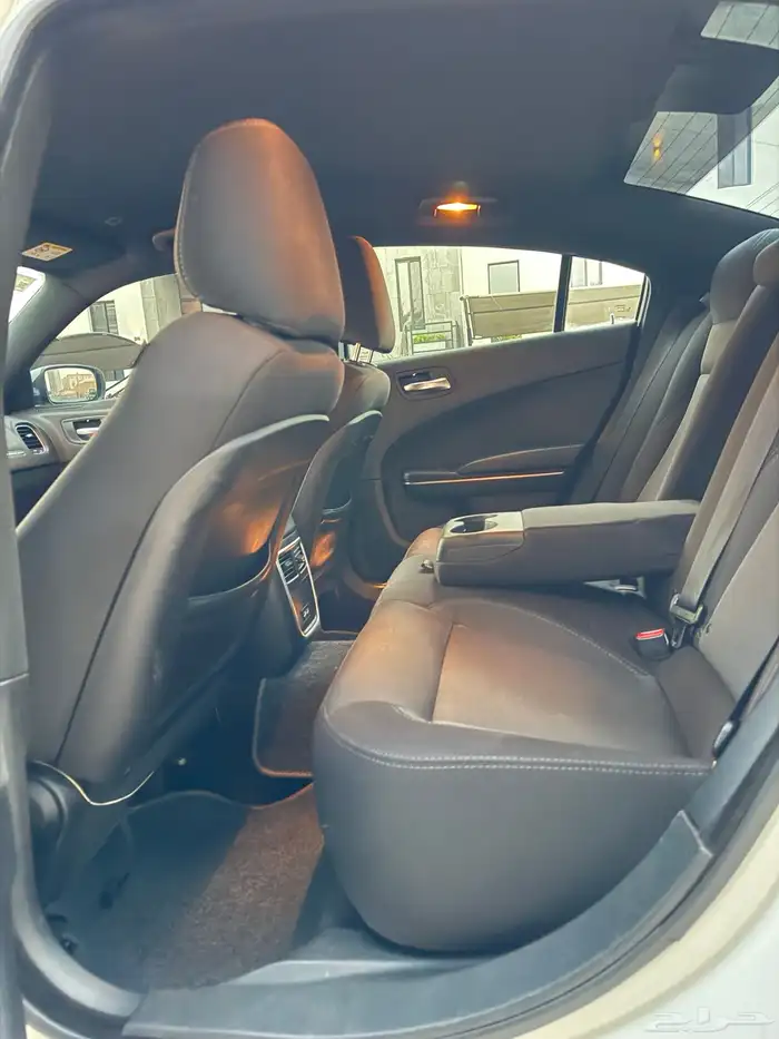 دوج تشارجر SXT 2018 16