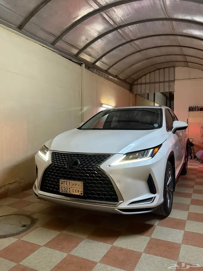 لكسز RX 2021 3