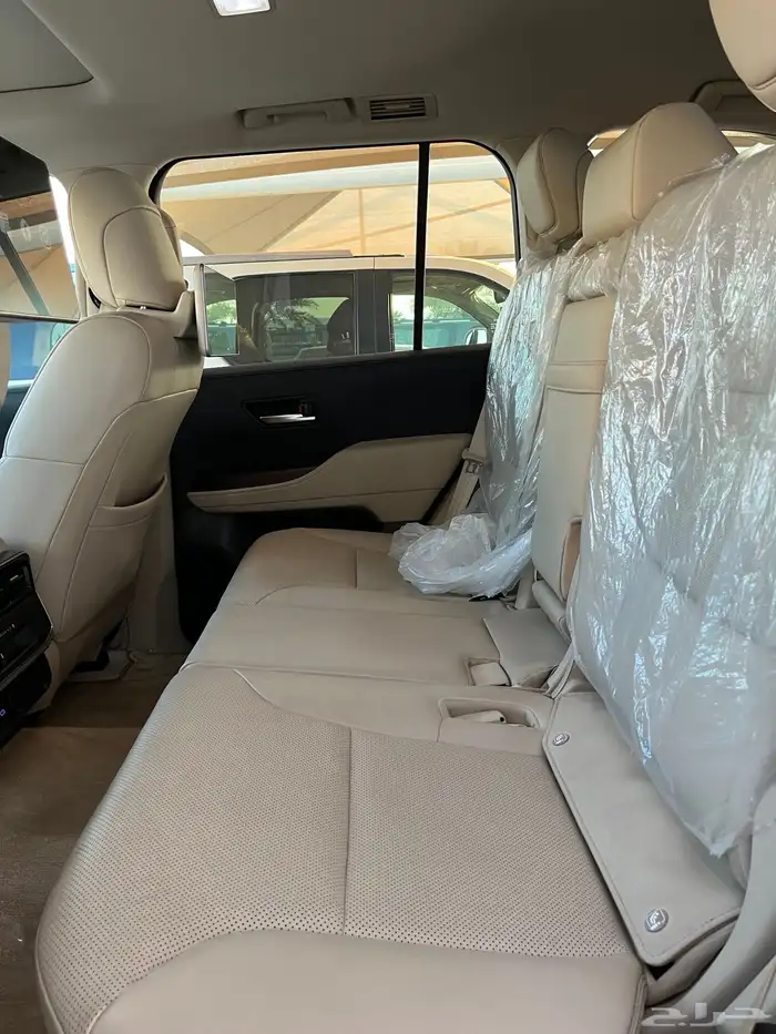 لاندكروزر 2024 رقم L4 30