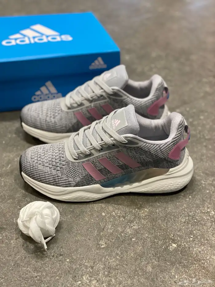 شوزات تنفع لدوامات والنادي   نسائي 11