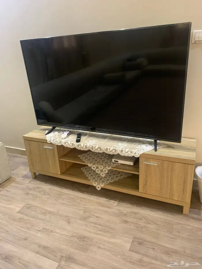 طاولة تلفزيون ب200 0