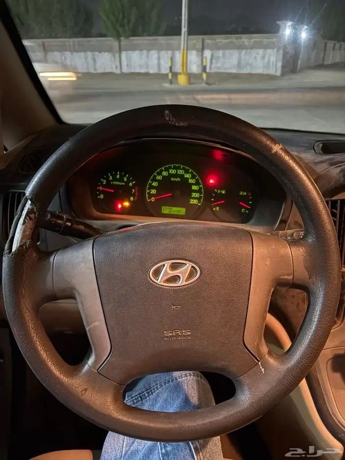 باص هونداي اتش 1 2012 بنزين اوتوماتيك 10