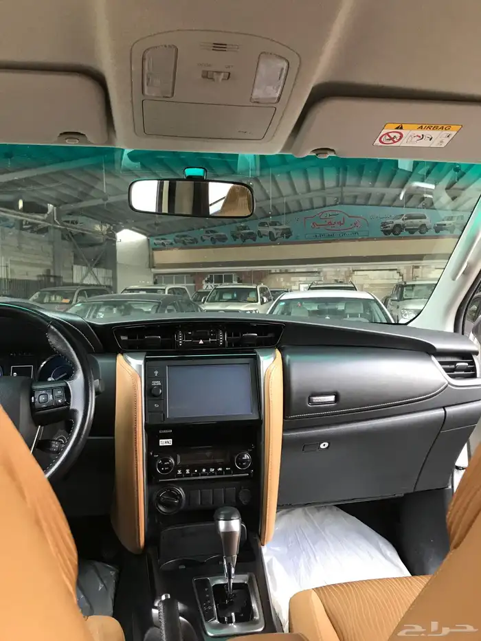 جيب فورتشنر VX1 موديل 2022 6 سلندر 17