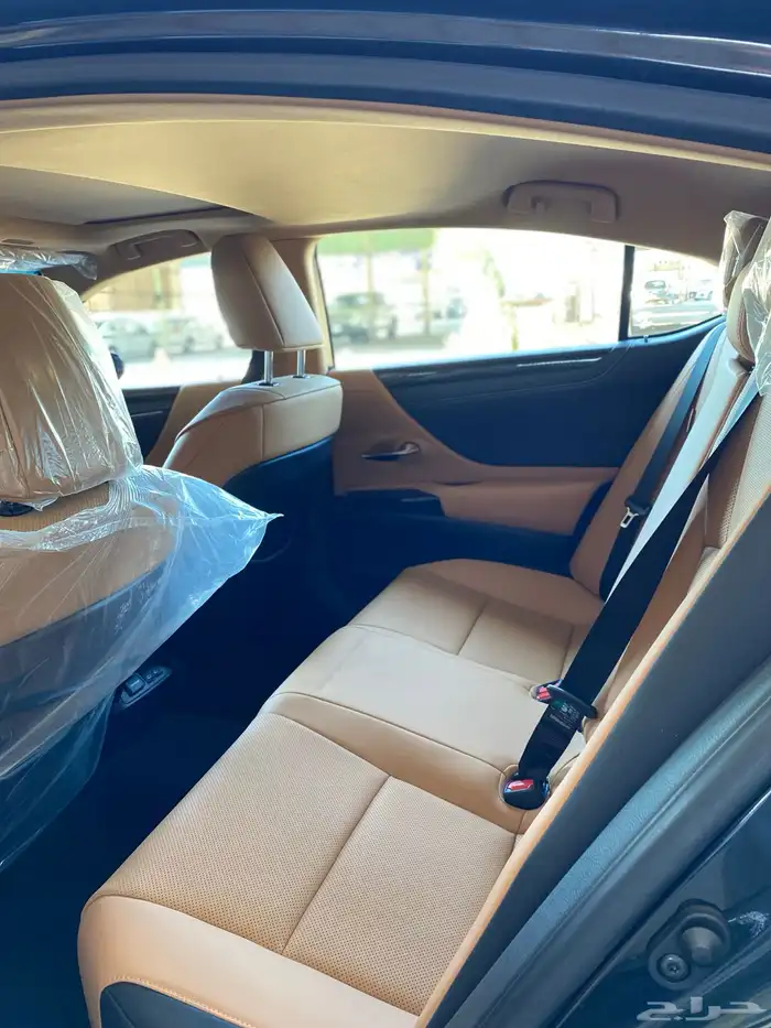 لكزس ES 350 موديل 2025 ممشى 10 ألف كيلو متر 14