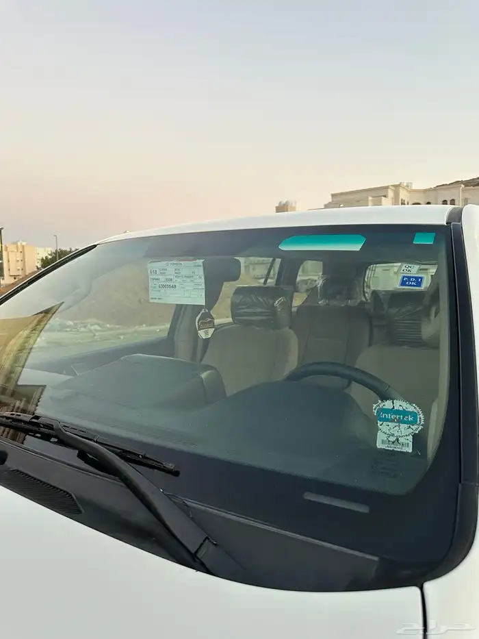 جيب برادو تويوتا TXL 2011 مخزن بحالة الوكالة 26