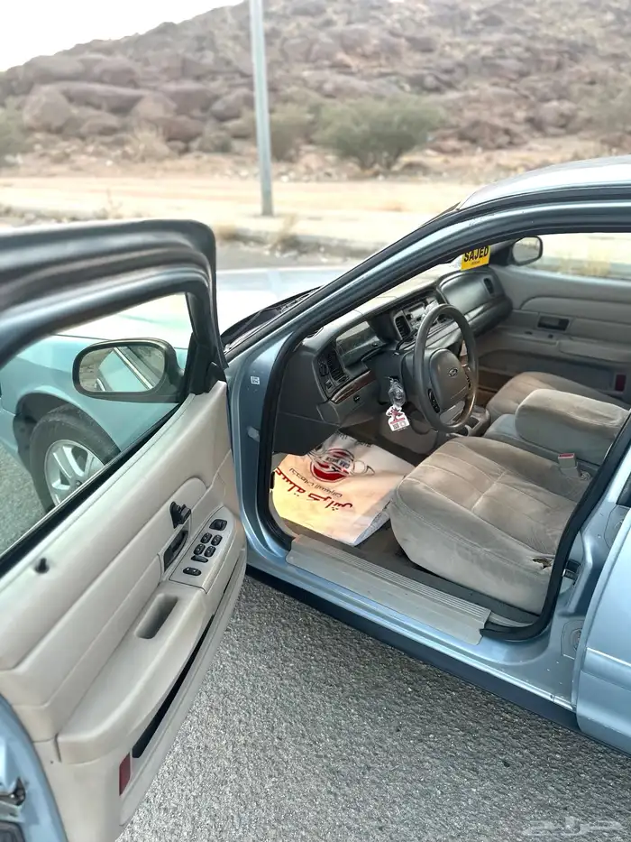 فورد كراون فكتوريا 2004 سعودي على الشرط 12