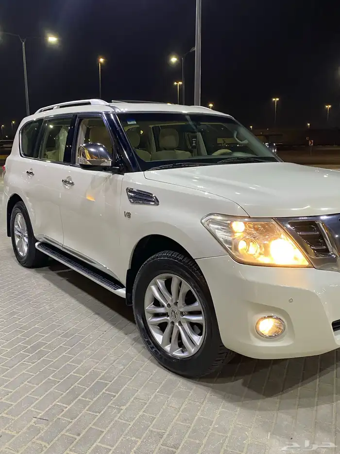 نيسان باترول 2013خالي من الرش ومحركات وكاله ثاني مالك 4