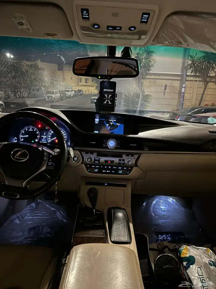 لكزس ES 350 DD 2014 17