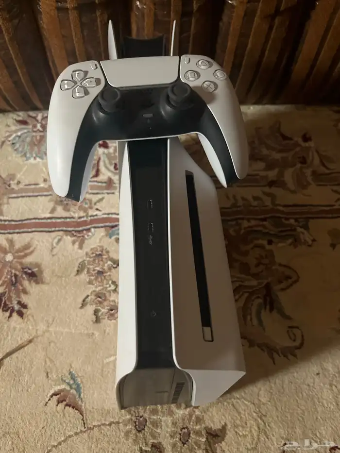 سوني 5 سلم نظيف مقد استخدمته الى كم مره فقط 1