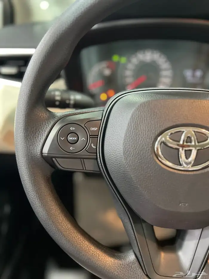 تويوتا كورولا XLi مطور جنوط 2.0 بنزين 2025 جديد 82.200 شامل 17