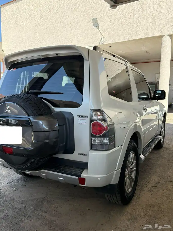 ميتسوبيشي باجيرو ربع 2016 نظيف 2