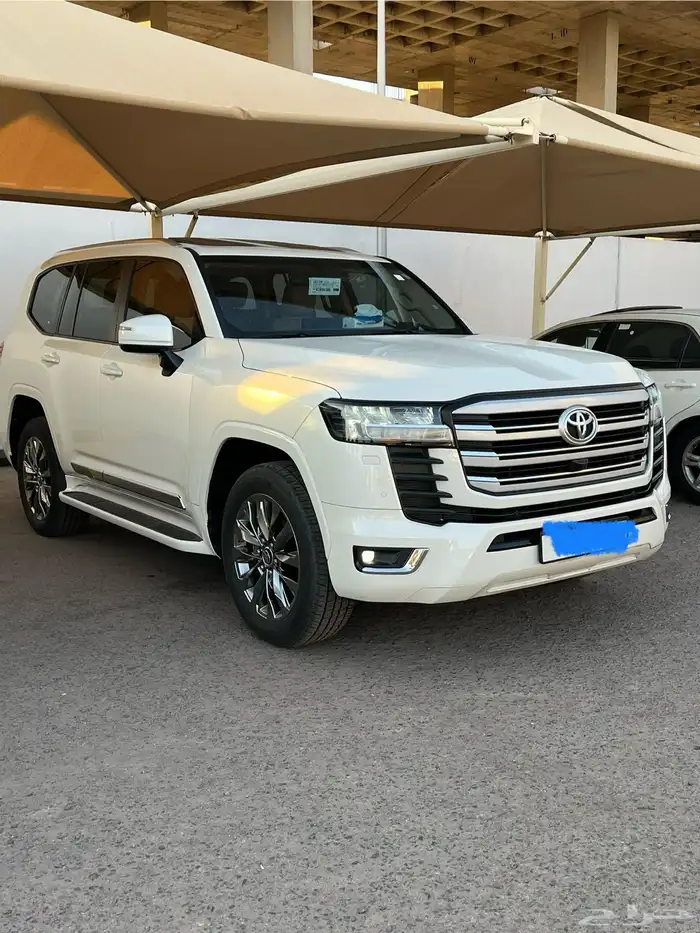 لاندكروزر 2024 رقم L4 3