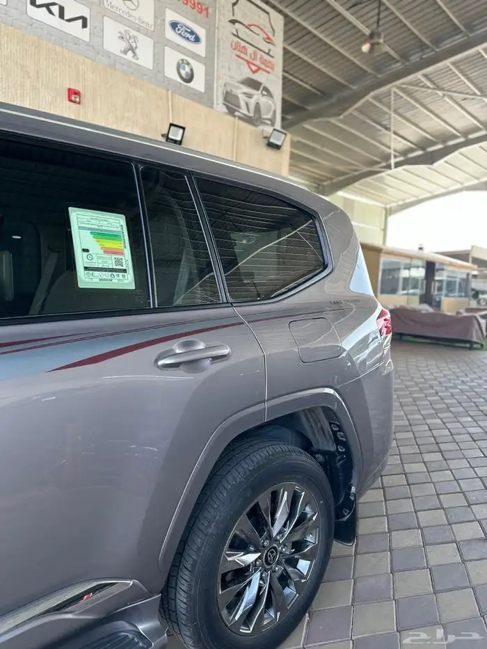 لاند كروزر 2024 9