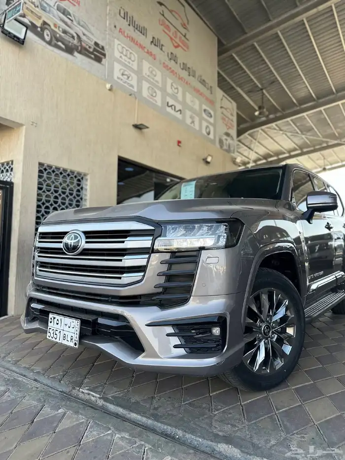 لاند كروزر 2024 4