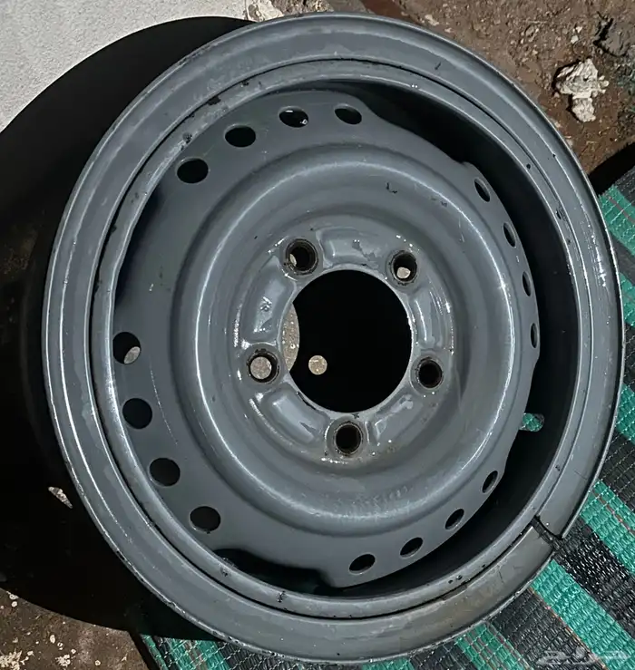 للبيع 4 جنوط شنابر ربع وشاص فيراني رشة الوكاله 0