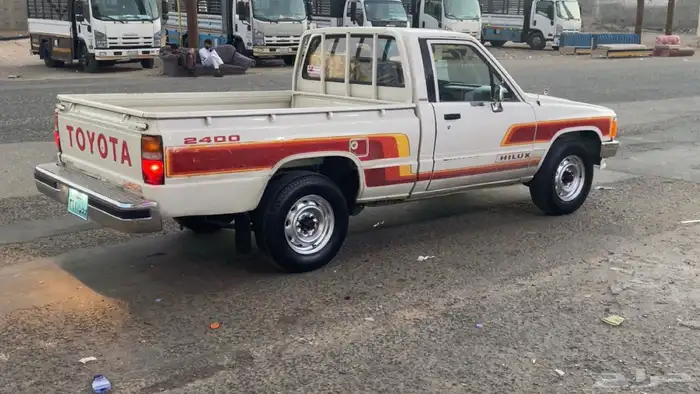 هايلوكس المديل1988 4