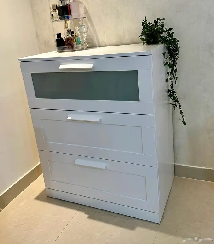 دولاب - خزانة ملابس - تسريحة من ايكيا ikea 2