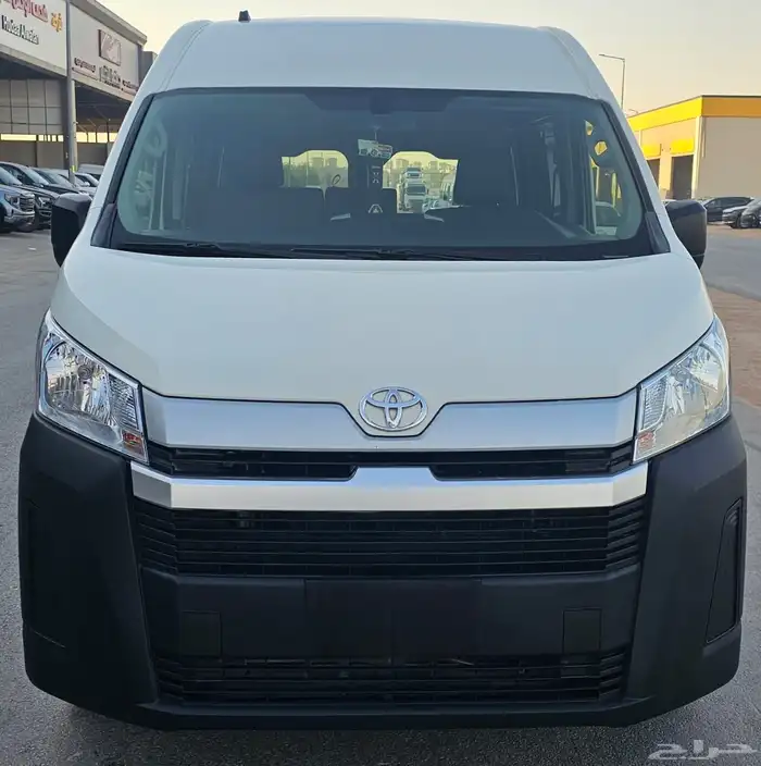 تويوتا باص فان بضاعه سقف مترفع 2023 للبيع 5