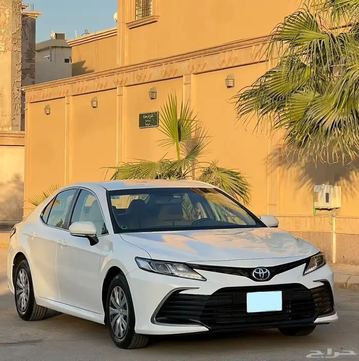 تويوتا كامري استاند سعودي 1