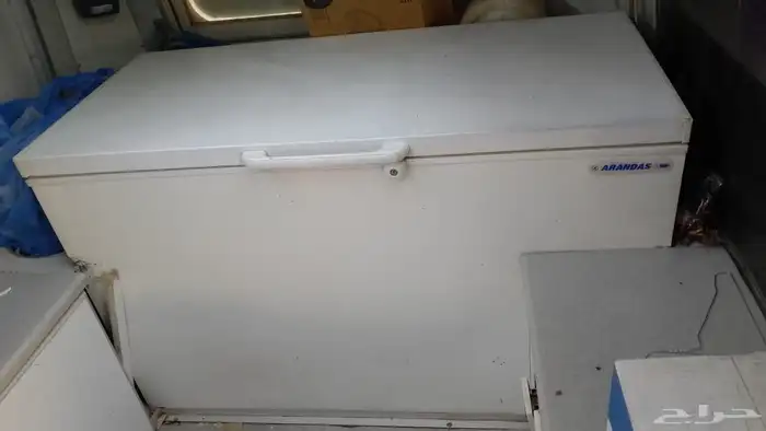 سيارة ايس كريم للبيع مديل 2006 فورد. ديزل 4