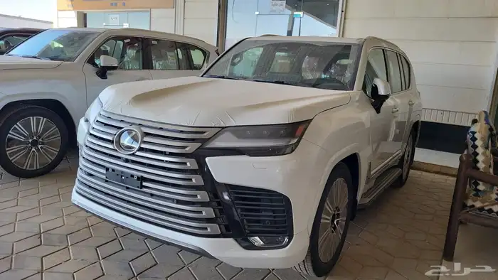 لكزس 2025 Lx600 بريمي ابيض اسود كااش بنووك 2