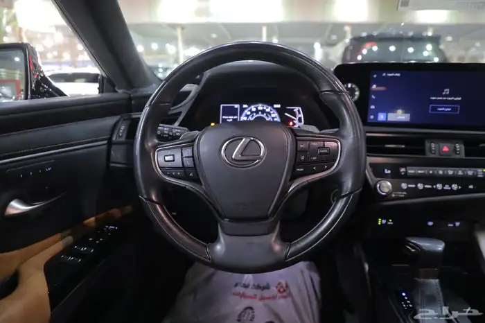 لكزس ES250 فل كامل BD2023 شبه جديد 17