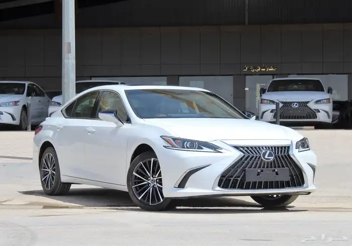 لكزس - ES300 Bh هايبرد - 2025 - نص فل - خليجي 7