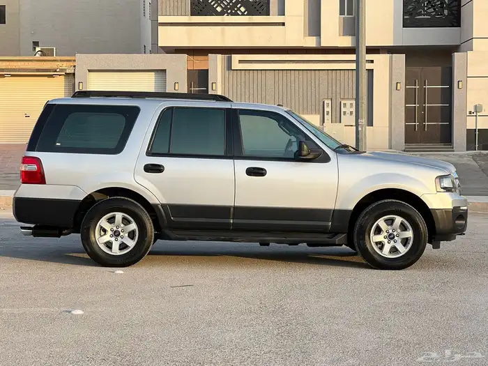 فورد اكسبيديشن 2016 دبل ( مخزن ) 5