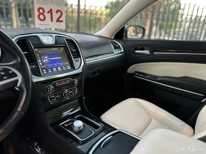 كرايزلرC300(تم بيع السياره) 5