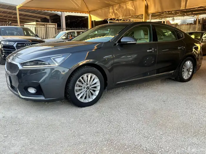 كيا كادينزا استاندر 1