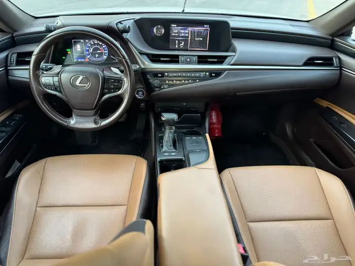 لكزس Es300 موديل 2020 9