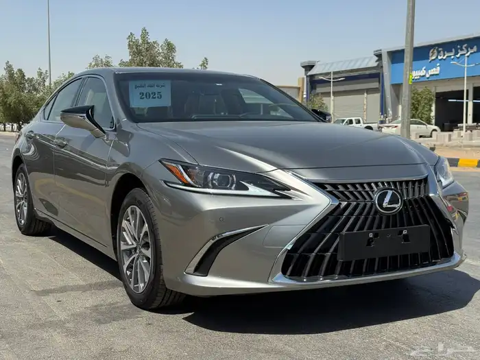 لكزس ES 250. بريمي CA. 2025 بالكاش والاقصاد 2