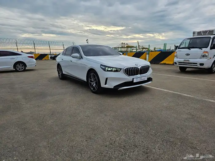 ب224 الف شامل جميع المصاريف 520i 2025 فل كامل 2