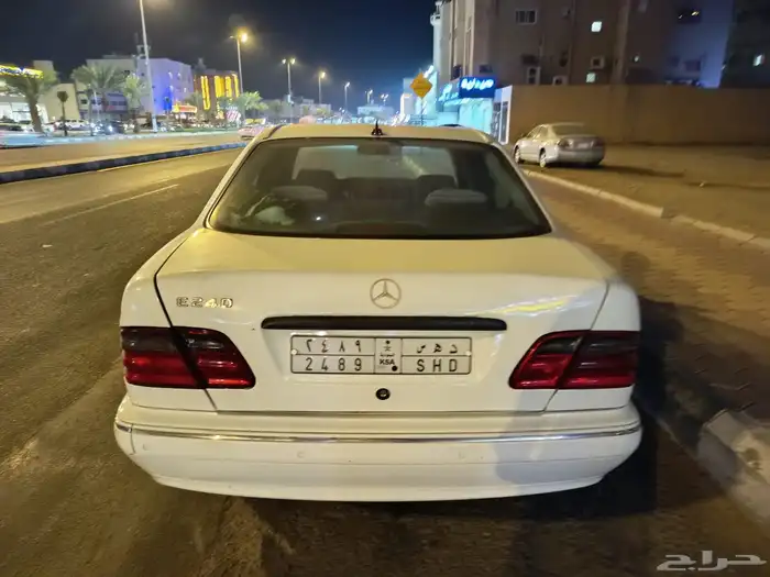 مرسيدس بنز E240 موديل 2002 3