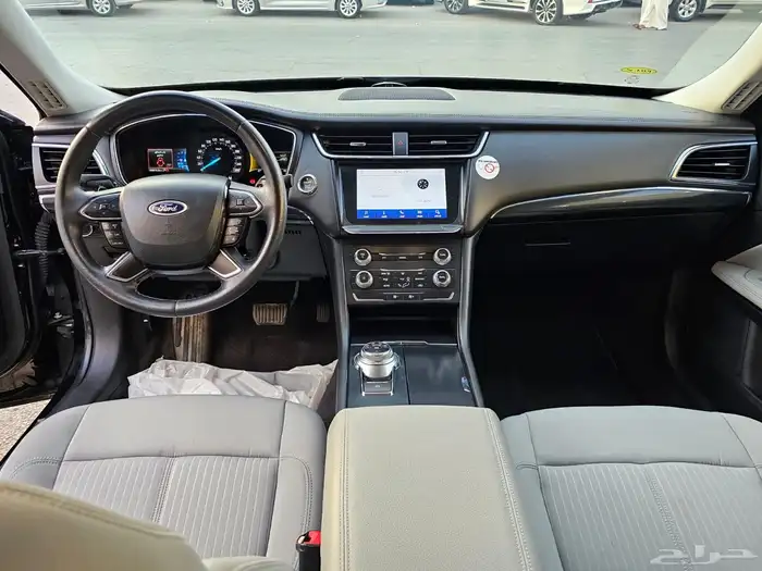 فورد تورس 2021 نظيف 7