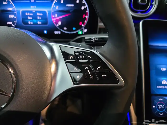 مملوكة لدي العصيمي قيد الشحن_مرسيدس_بنز_C200_2025 12