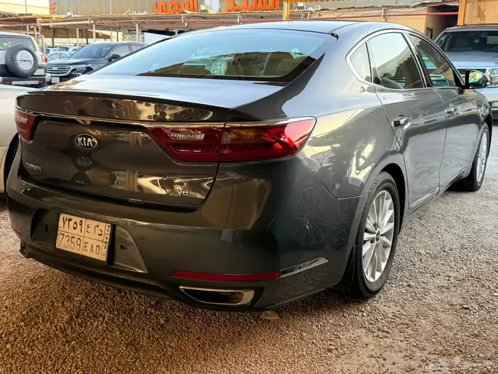 كيا كادينزا استاندر 4