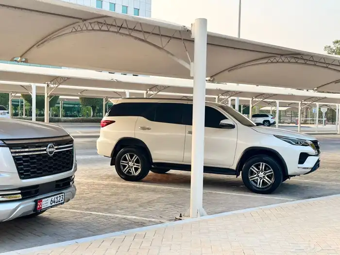 جيب فورتشنر فل كامل نظييف 2021 9