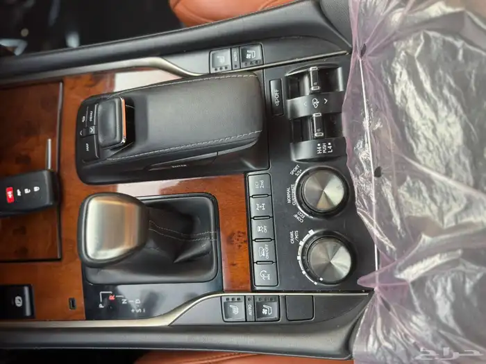 جيب لكزس 2020 13