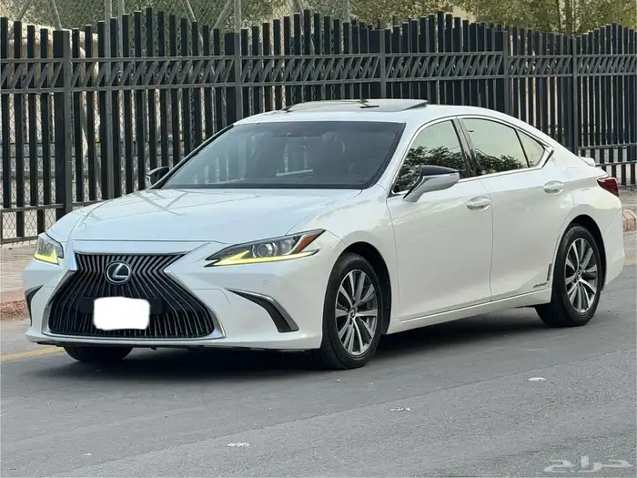 لكزس Es300 موديل 2020 5