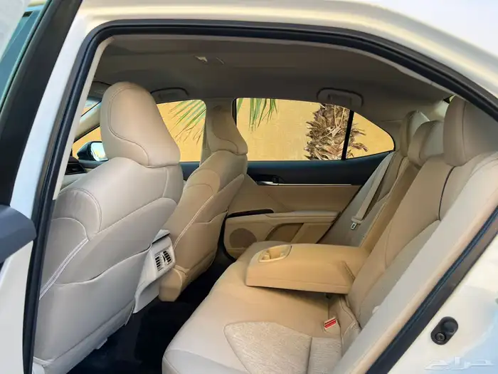 تويوتا كامري استاند سعودي 14