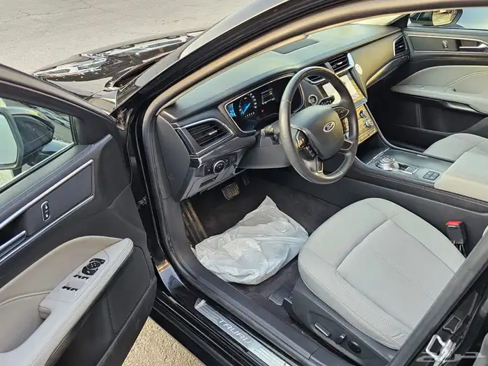 فورد تورس 2021 نظيف 5