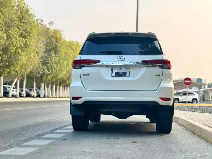 جيب فورتشنر فل كامل نظييف 2021 1