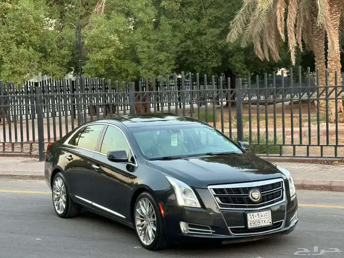 كاديلاك  Vsportبلاتينيوم 2